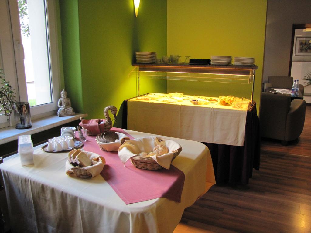 Central Hotel Gera Eksteriør billede
