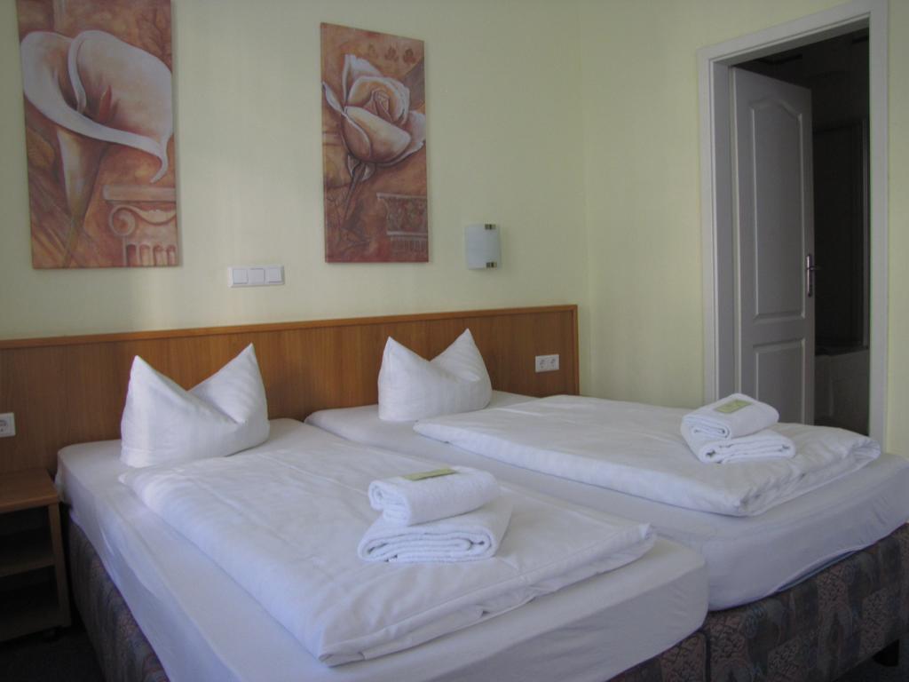 Central Hotel Gera Eksteriør billede